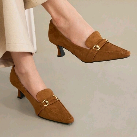 FRENCH RETRO BRITISH STYLE VELVET SQUARE TOE HIGH HEEL SHOES WITH METAL BUCKLE - Picture 1 of 6